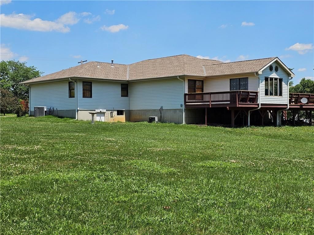 19910 Lamar Avenue — photo 10