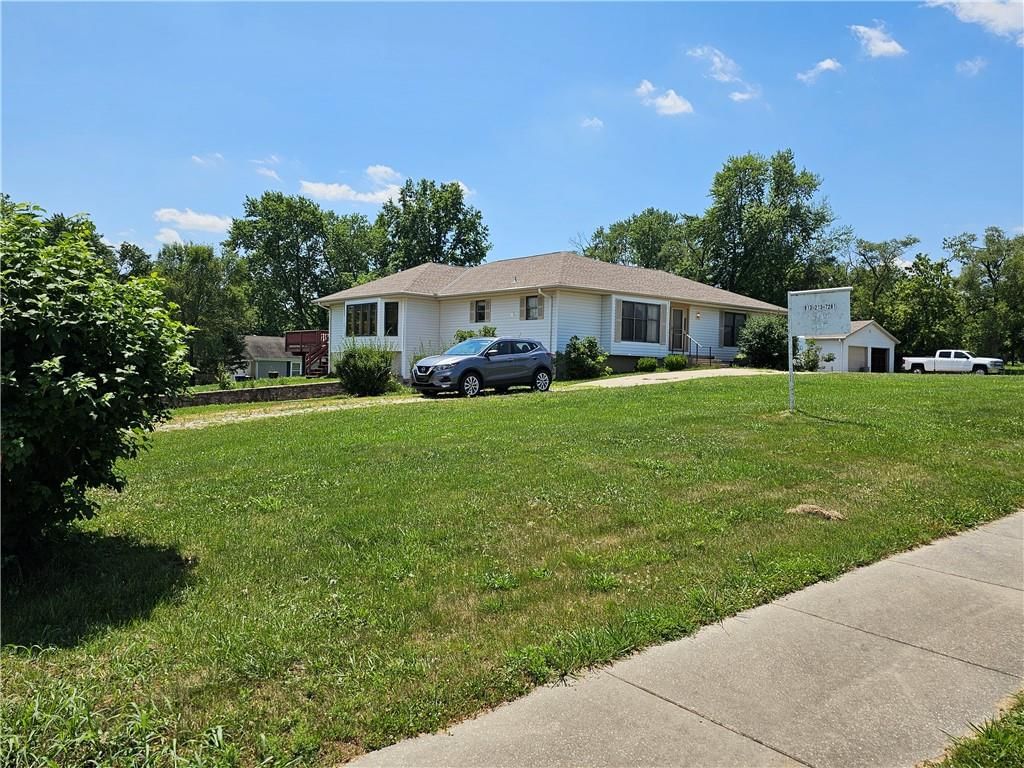 19910 Lamar Avenue — photo 11