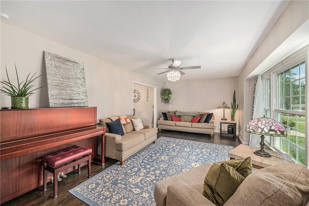 Photo 5 of 42 - 8608 W 90th Terrace