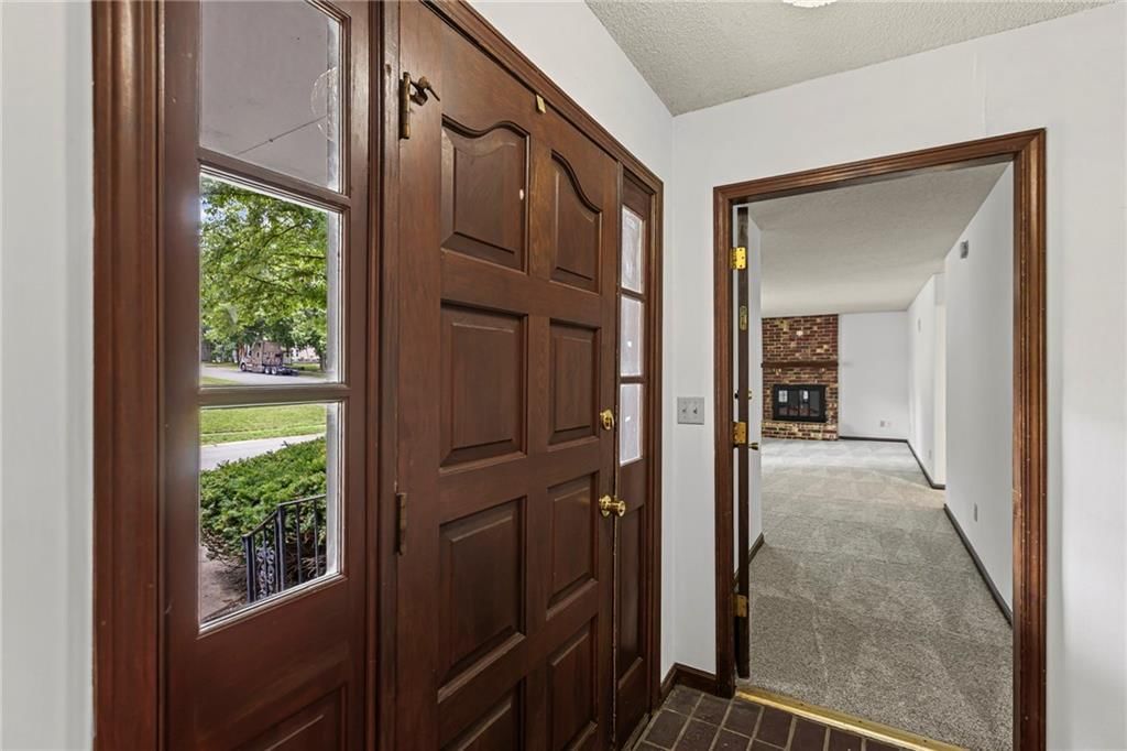 10131 W 84th Street — photo 8