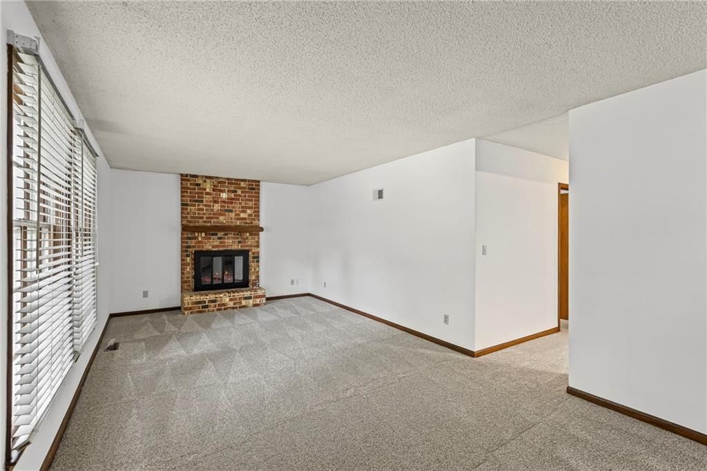 10131 W 84th Street — photo 10