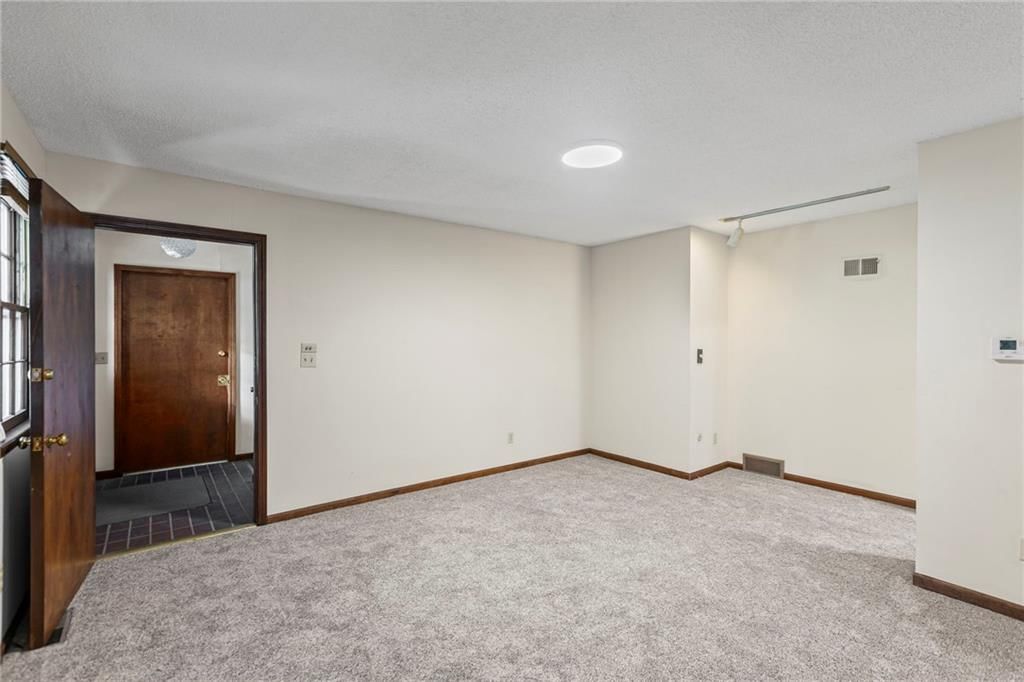 10131 W 84th Street — photo 31