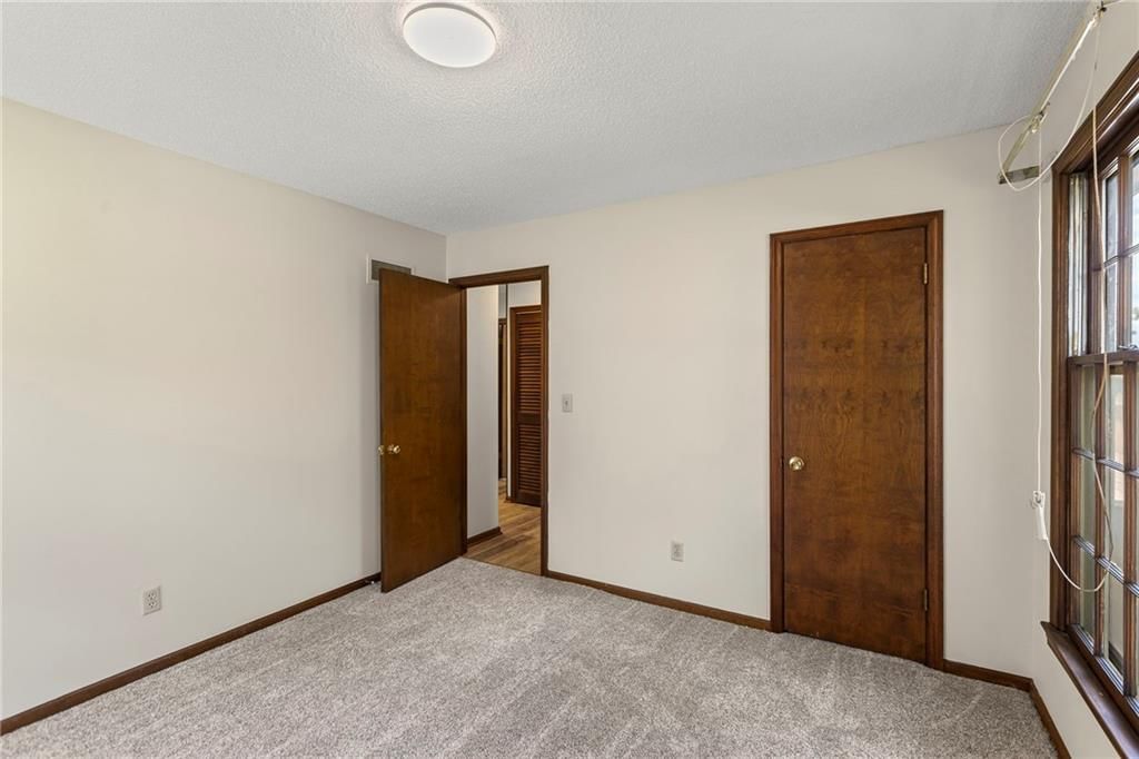 10131 W 84th Street — photo 42