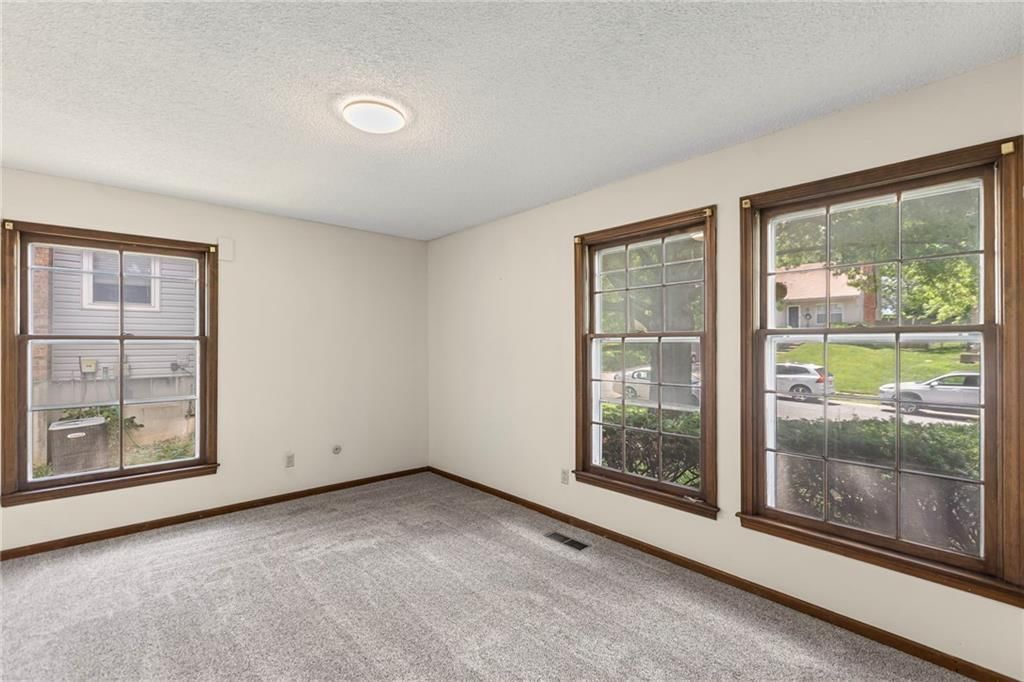 10131 W 84th Street — photo 47