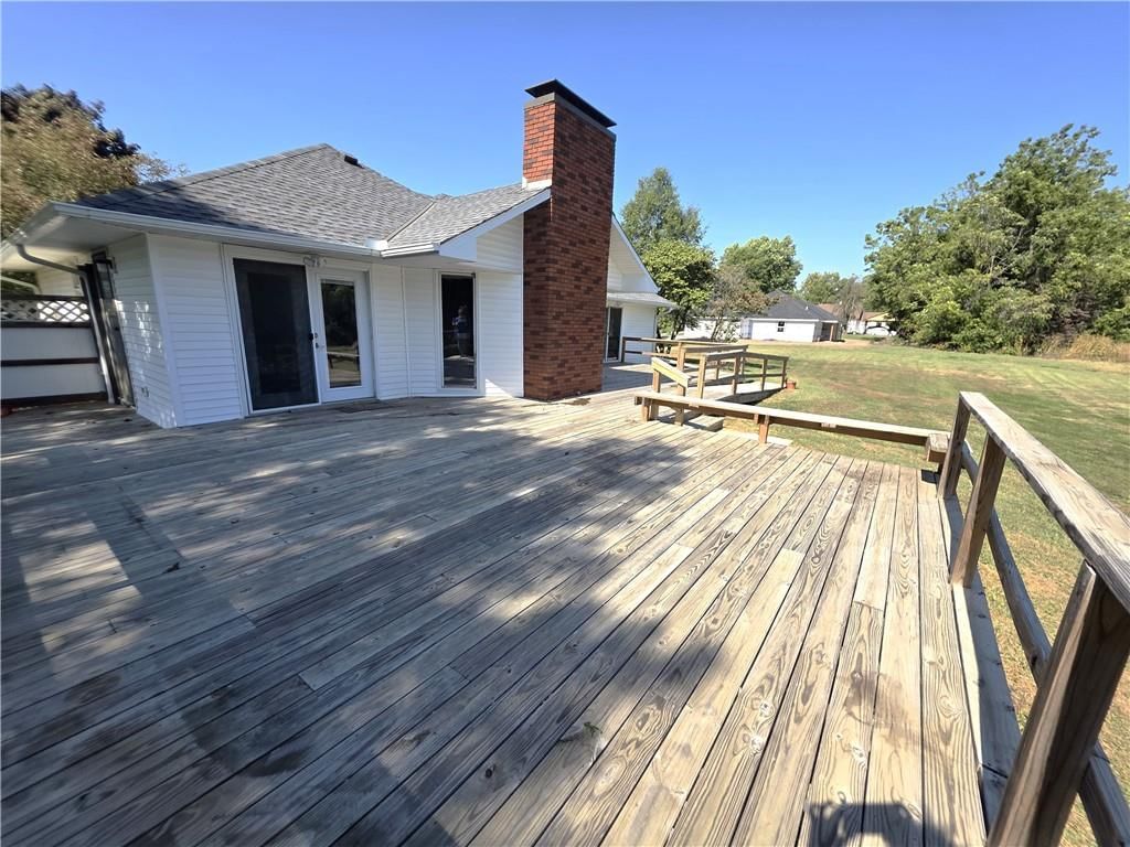 201 N Cedar Street — photo 36