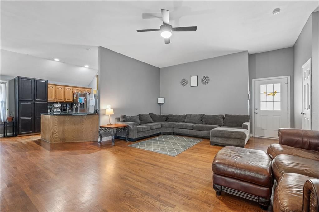 1302 S Independence Street — photo 7