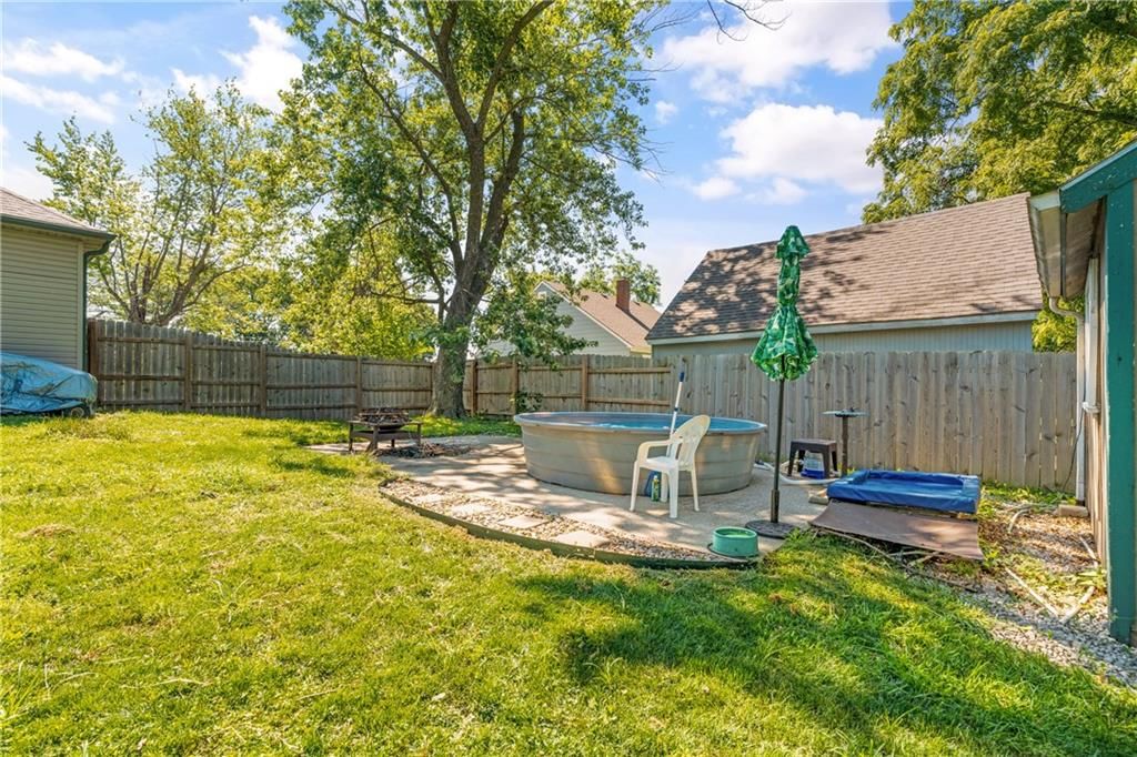 1302 S Independence Street — photo 40