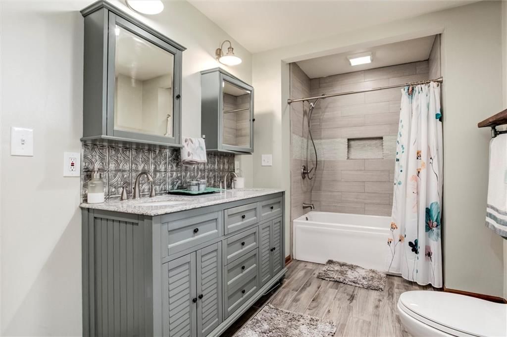 Photo 9 of 36 - 2380 Neill Parkway