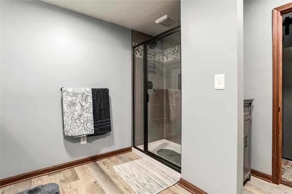 Photo 21 of 36 - 2380 Neill Parkway