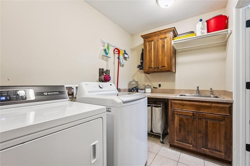 Photo 18 of 40 - 18501 S Butternut Street W