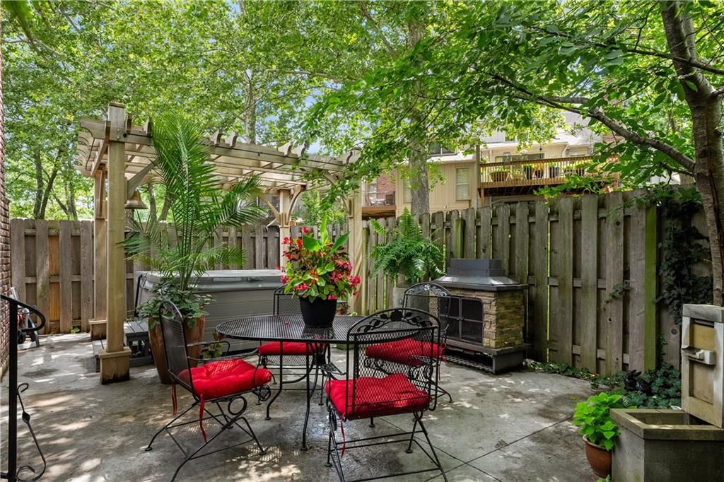 4417 W 111th Terrace — photo 35