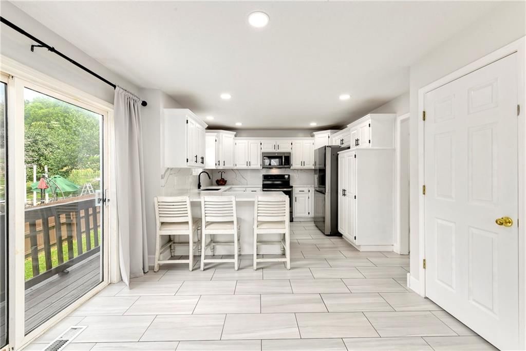 14733 Hickory Drive — photo 10