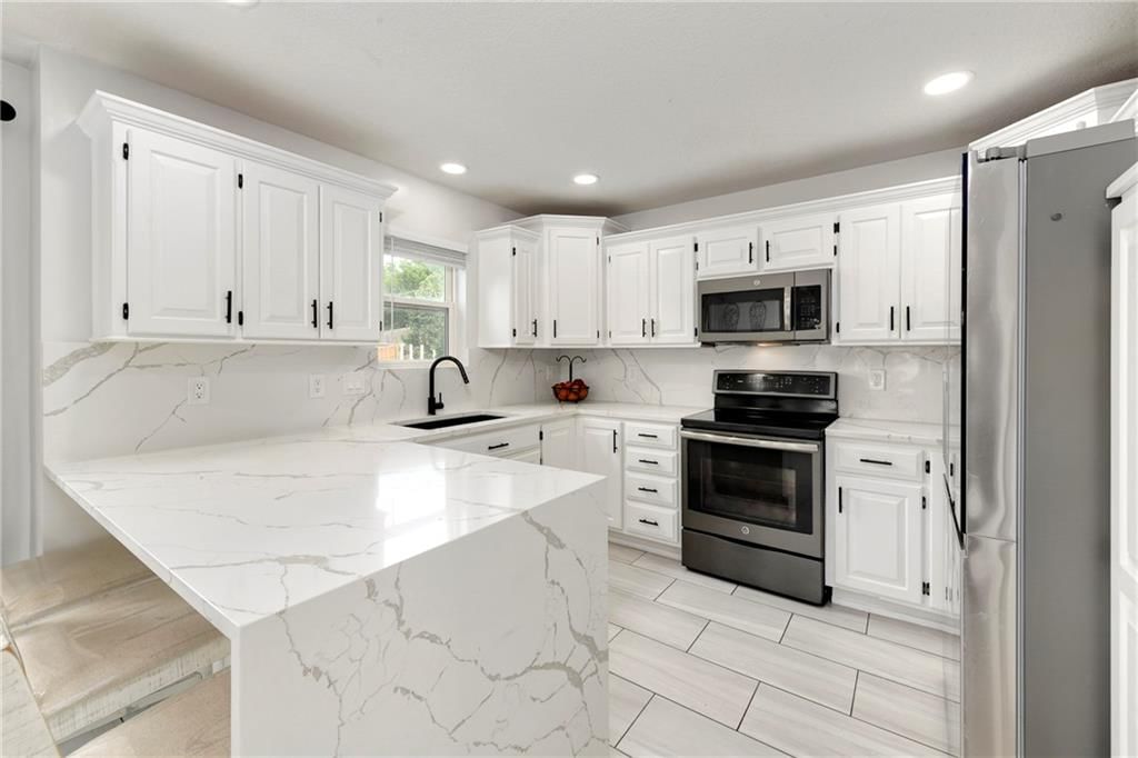 14733 Hickory Drive — photo 13