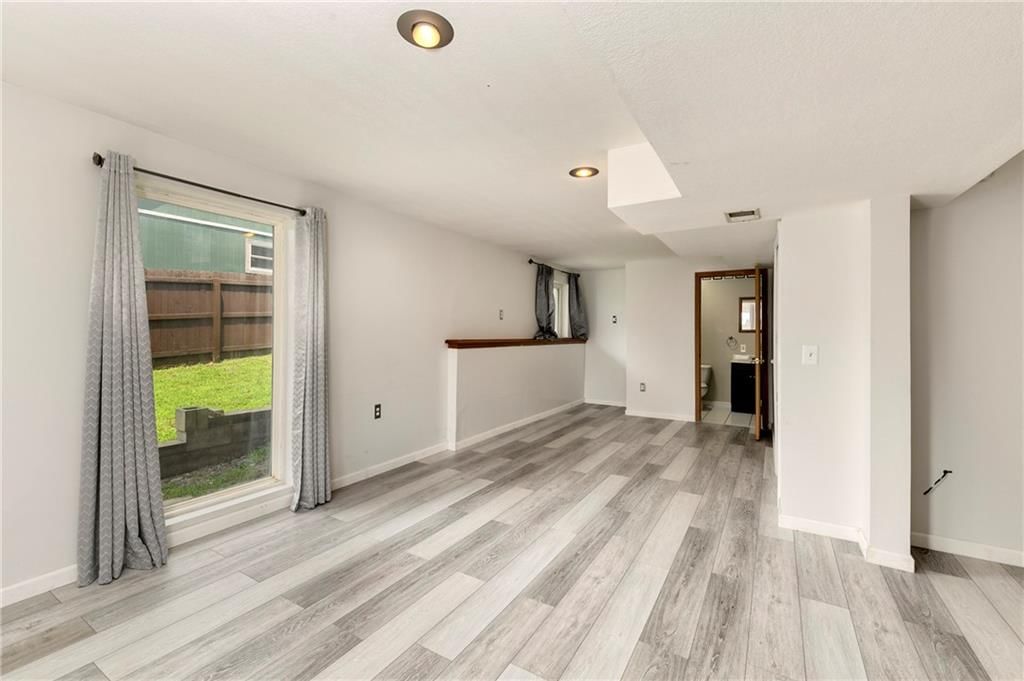 14733 Hickory Drive — photo 31