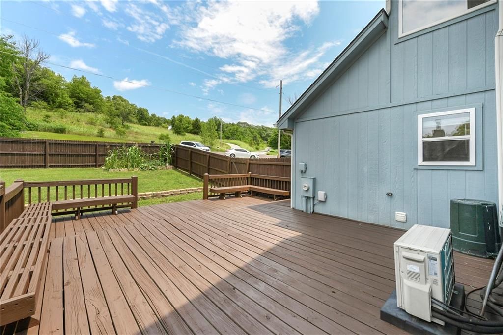 14733 Hickory Drive — photo 36