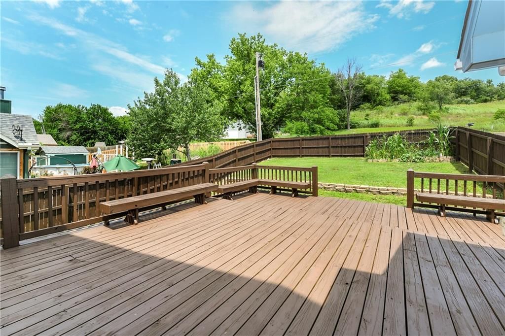 14733 Hickory Drive — photo 37