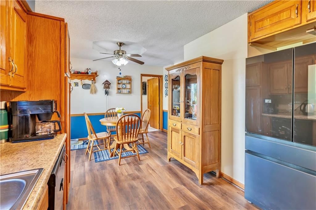 Photo 9 of 35 - 6708 N St Clair Avenue