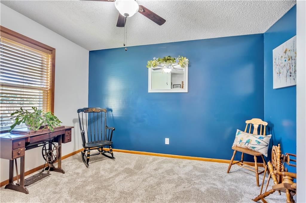 Photo 19 of 35 - 6708 N St Clair Avenue