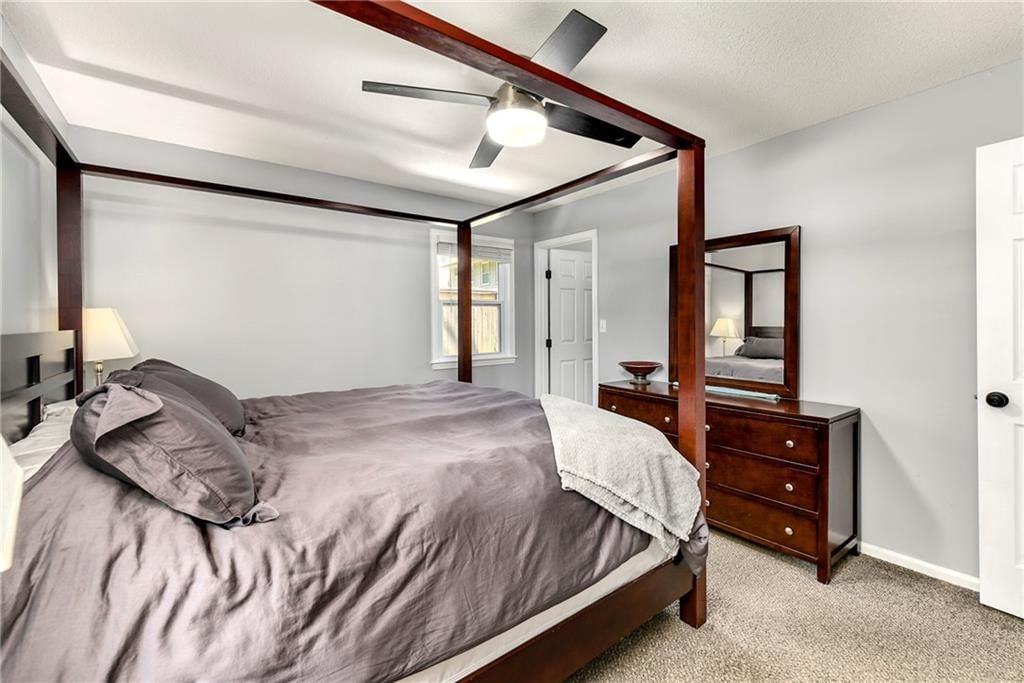Photo 18 of 42 - 1410 Vilas Street