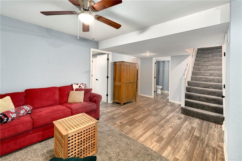 Photo 29 of 42 - 1410 Vilas Street