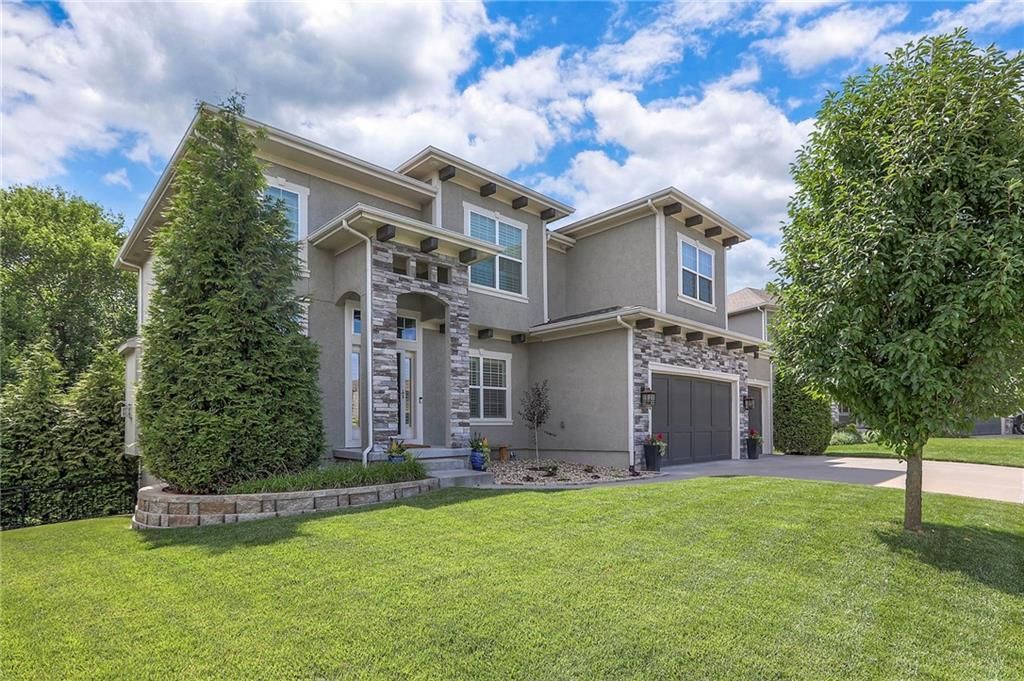 Photo 2 of 67 - 4204 SW Stoney Brook Drive