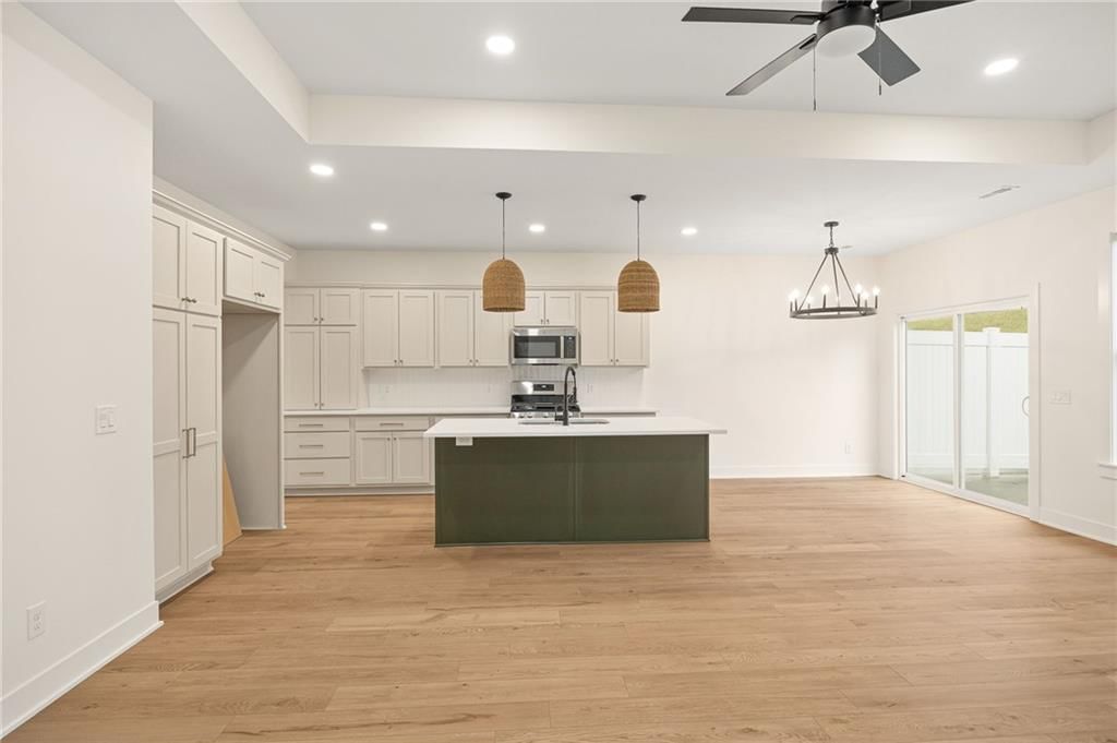 1404 Country Court — photo 13