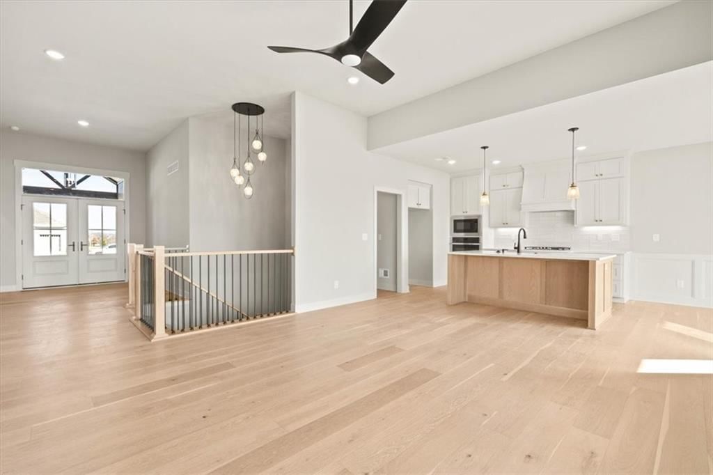4460 145th Terrace — photo 8