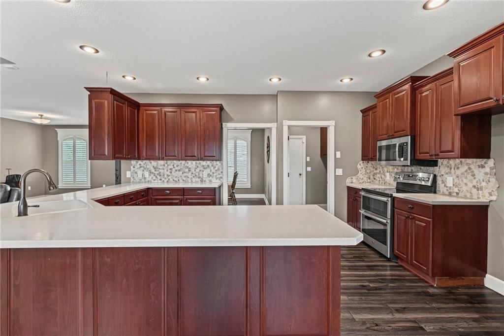 1401 SE Woodbine Drive — photo 8