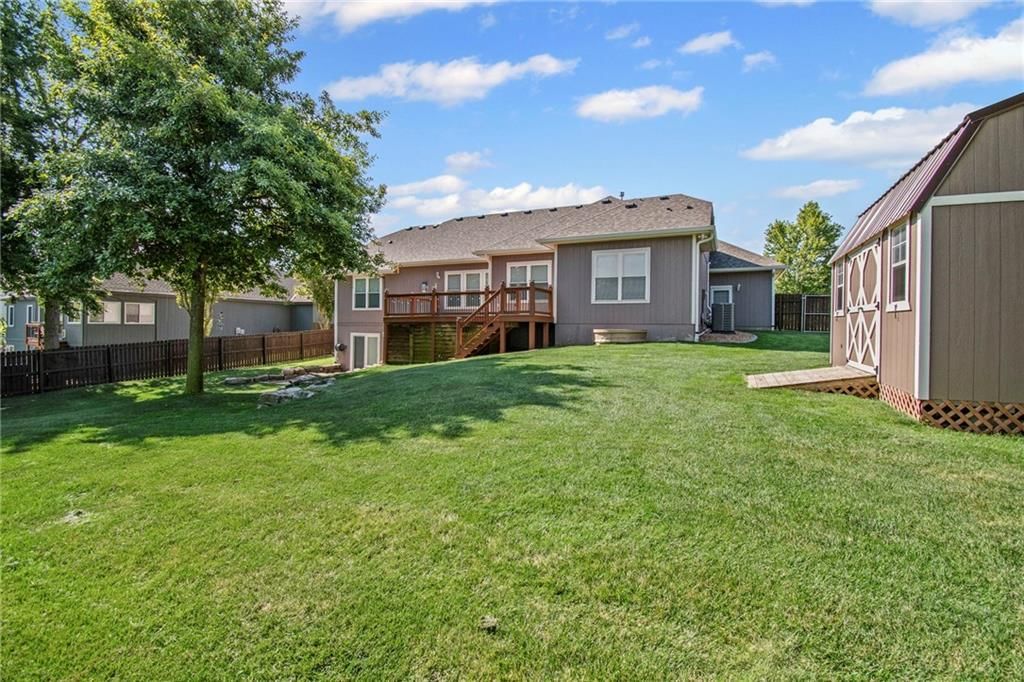 1401 SE Woodbine Drive — photo 37