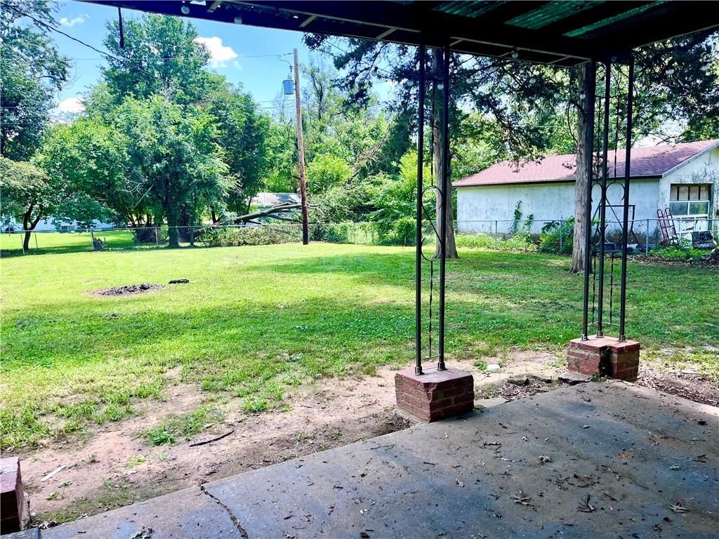 Photo 9 of 13 - 1538 N Cedar Street