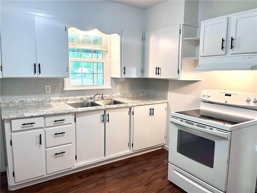 Photo 13 of 13 - 1538 N Cedar Street