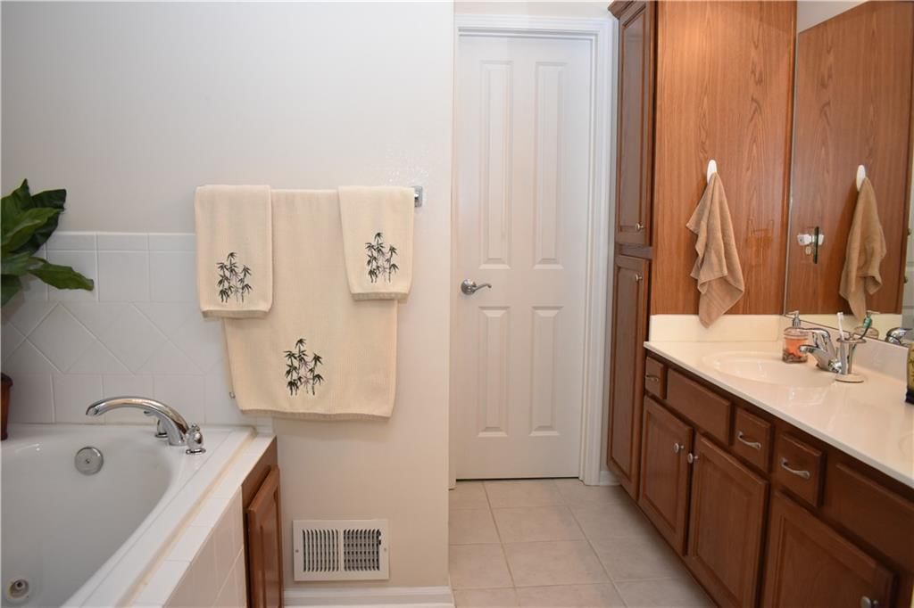 8949 Boehm Drive — photo 20