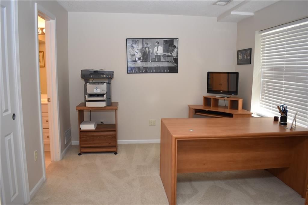 8949 Boehm Drive — photo 37