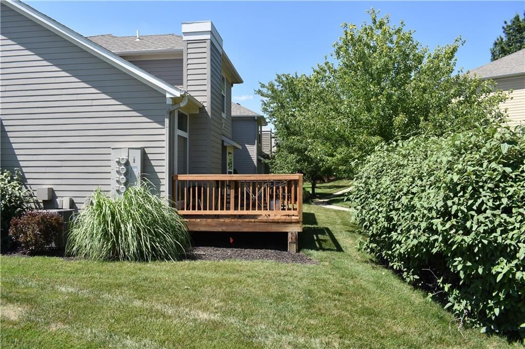 8949 Boehm Drive — photo 39