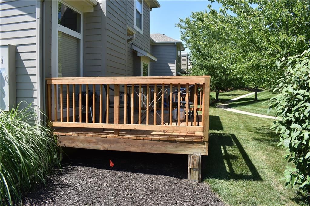 8949 Boehm Drive — photo 40