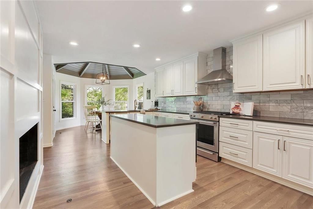 10055 Goodman Drive — photo 9
