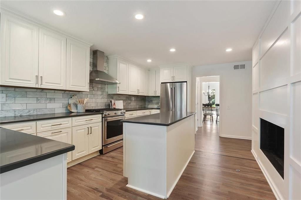 10055 Goodman Drive — photo 12