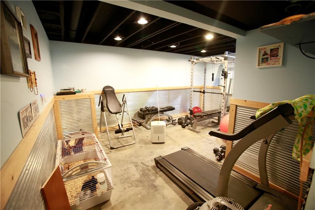1307 Bridget Boulevard — photo 41