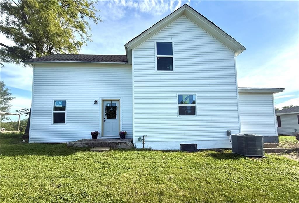 915 E 2nd Street, Maryville, MO