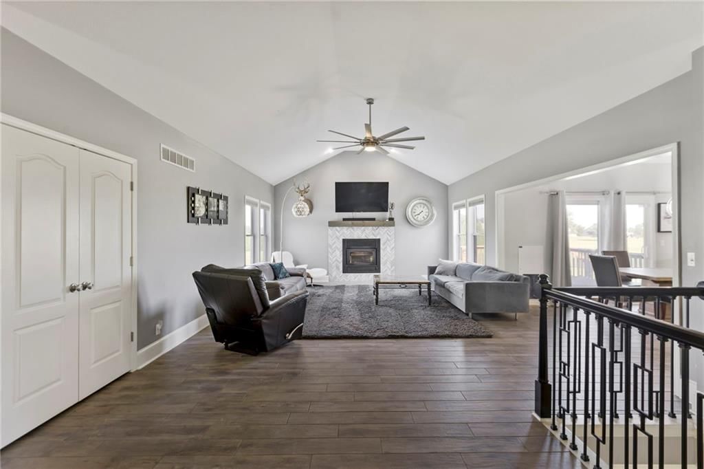 27481 New Lancaster Road — photo 10