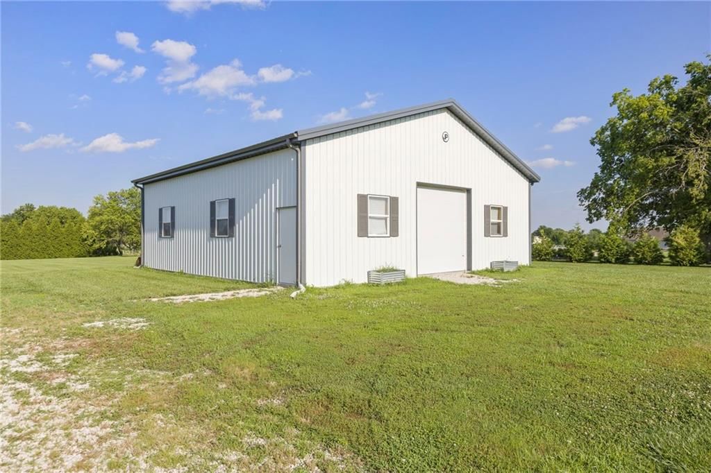 27481 New Lancaster Road — photo 30