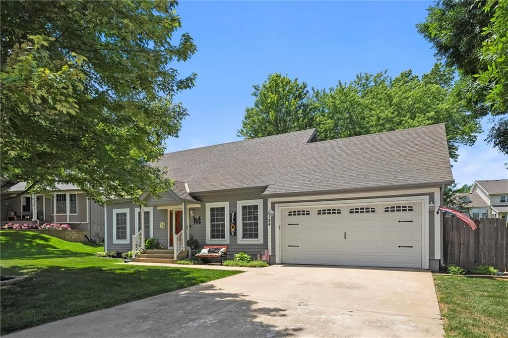 Photo 2 of 28 - 8124 Swarner Street