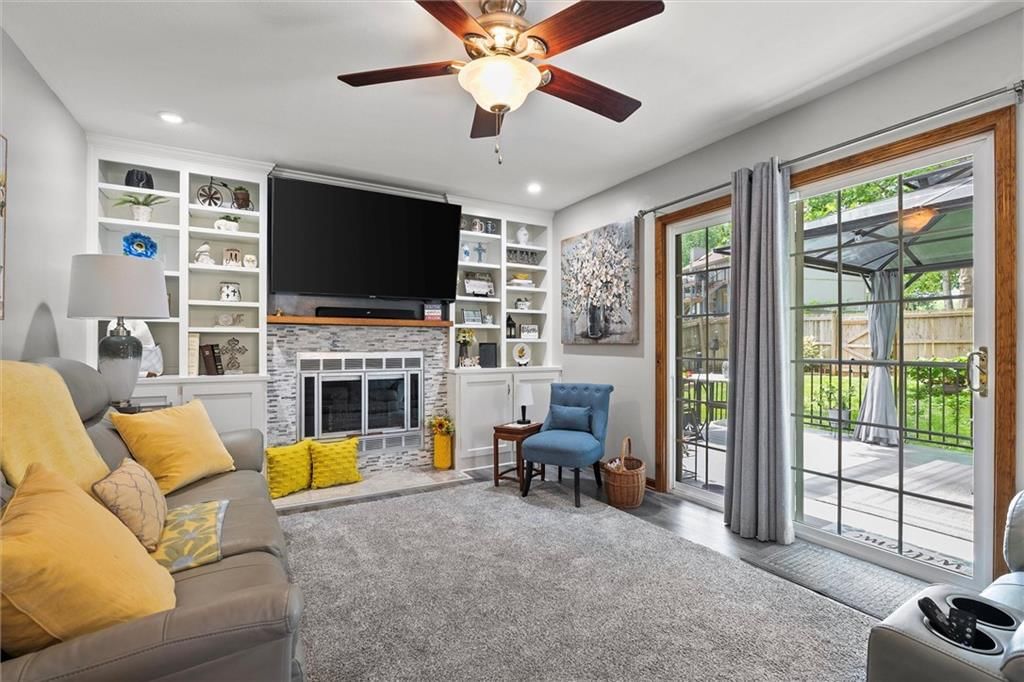 Photo 5 of 28 - 8124 Swarner Street