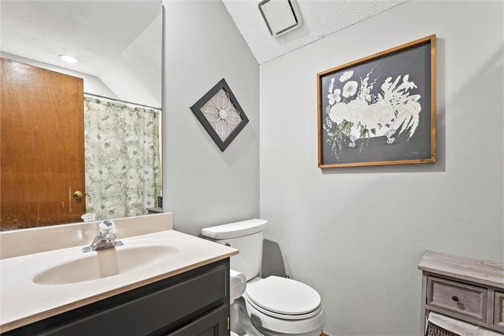 Photo 20 of 28 - 8124 Swarner Street