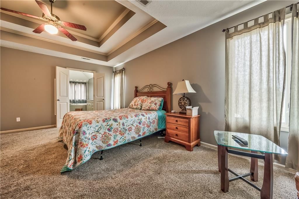 Photo 20 of 31 - 21710 W 60th Street