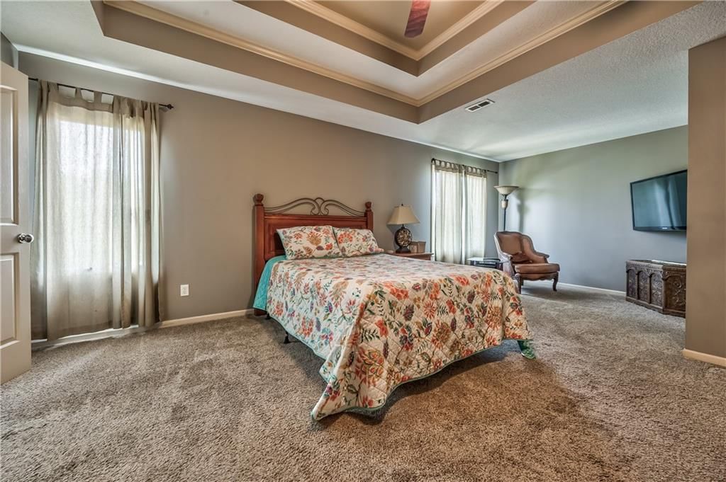 Photo 21 of 31 - 21710 W 60th Street