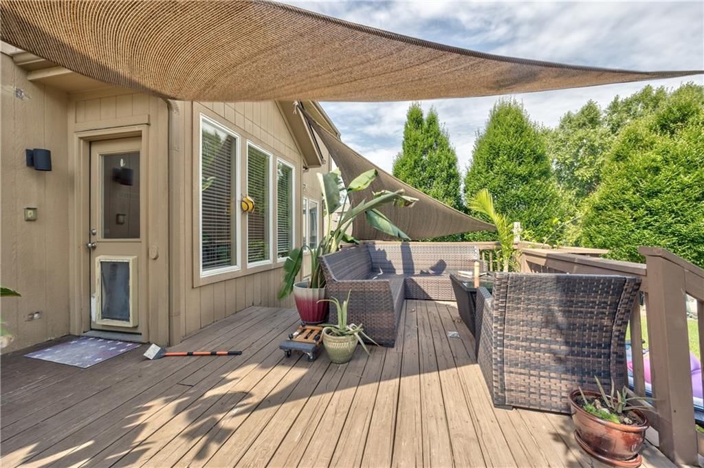 Photo 25 of 31 - 21710 W 60th Street