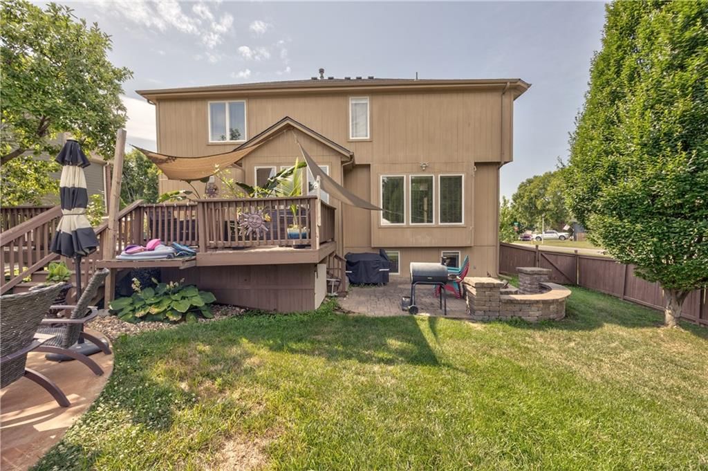 Photo 27 of 31 - 21710 W 60th Street