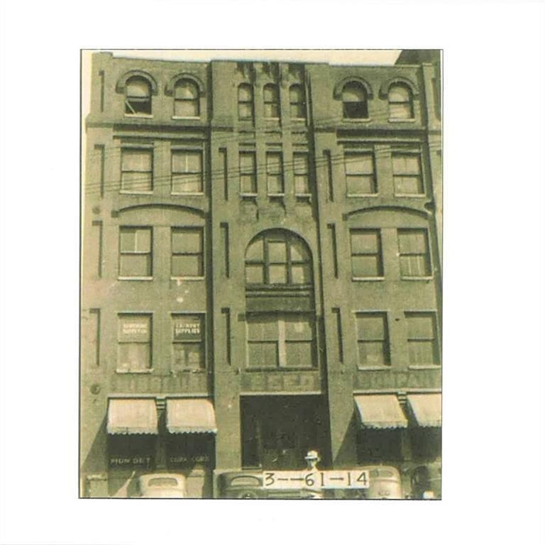 1428 Saint Louis Avenue — photo 2