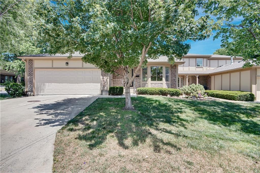 11016 W 96th Terrace, Overland Park, KS